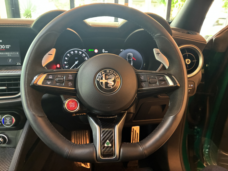 アルファロメオ ステルヴィオ 中古車