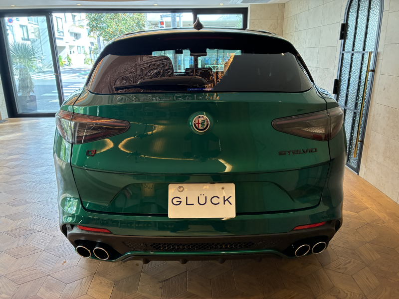 アルファロメオ ステルヴィオ 中古車