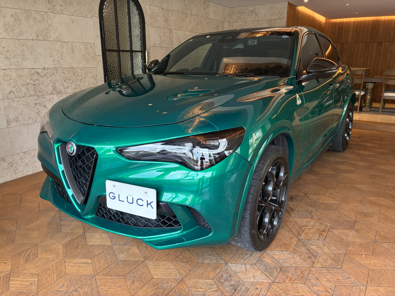 アルファロメオ ステルヴィオ 中古車