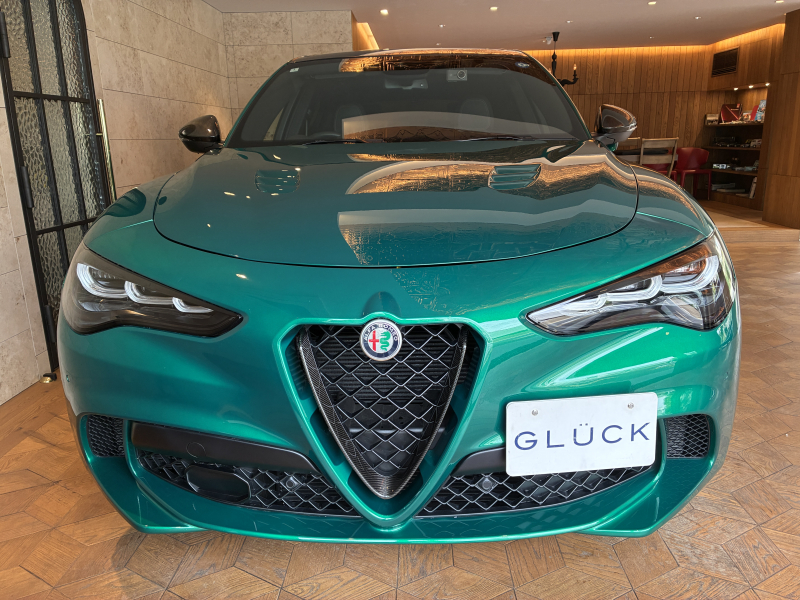アルファロメオ ステルヴィオ 中古車