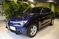 アルファロメオ STELVIO 中古車