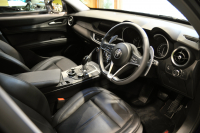 アルファロメオ STELVIO 中古車