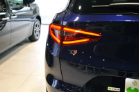 アルファロメオ STELVIO 中古車