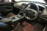 ジャガー XE 中古車
