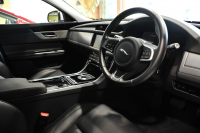 ジャガー XFスポーツブレイク 中古車