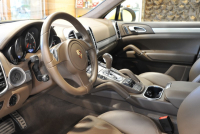 ポルシェ カイエン 中古車