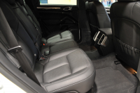 ポルシェ カイエン 中古車