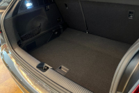 アウディ Q2 中古車