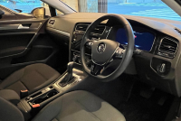 フォルクスワーゲン ゴルフヴァリアント 中古車