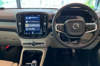 ボルボ XC40 中古車