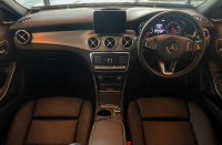 メルセデスベンツ GLA 中古車