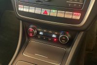 メルセデスベンツ GLA 中古車