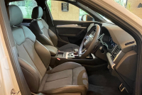 アウディ Q5 中古車