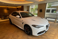 アルファロメオ ジュリア 中古車