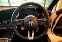 アルファロメオ ジュリア 中古車