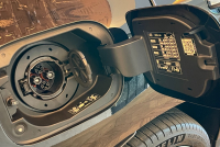 メルセデスベンツ EQC 中古車