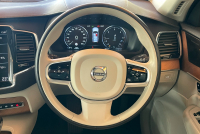 ボルボ XC90 中古車