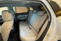 アウディ e-tron 中古車