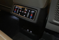 アウディ e-tron 中古車