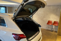 アウディ e-tron 中古車