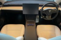 テスラ モデル3 中古車