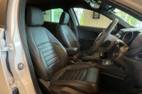 アルファロメオ ジュリエッタ 中古車