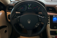 マセラティ グランツーリズモ 中古車