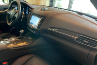 マセラティ レヴァンテ 中古車