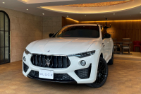 マセラティ レヴァンテ 中古車