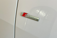 アウディ Q8 中古車