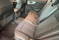 アウディ Q8 中古車