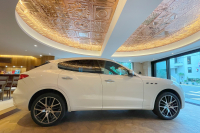 マセラティ レヴァンテ 中古車