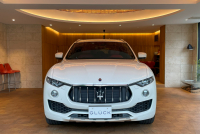 マセラティ レヴァンテ 中古車