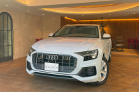アウディ Q8 中古車