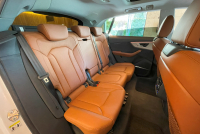 アウディ Q8 中古車