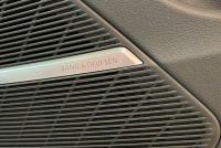 アウディ Q8 中古車