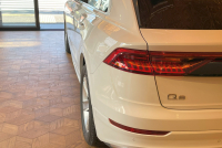 アウディ Q8 中古車