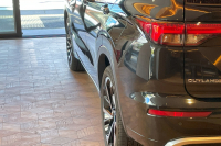 三菱 アウトランダー PHEV 中古車