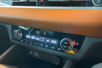 三菱 アウトランダー PHEV 中古車