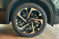 三菱 アウトランダー PHEV 中古車