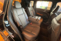 三菱 アウトランダー PHEV 中古車