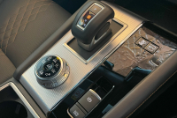 三菱 アウトランダー PHEV 中古車