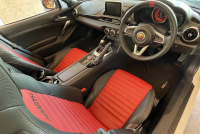 アバルト 124スパイダー 中古車