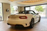 アバルト 124スパイダー 中古車