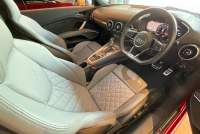 アウディ TTS 中古車