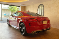 アウディ TTS 中古車