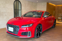 アウディ TTS 中古車