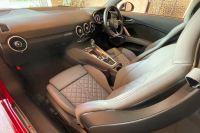 アウディ TTS 中古車