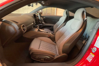 アウディ TTS 中古車