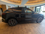 アルファロメオ ステルヴィオ 中古車